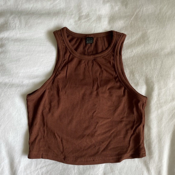 SHEIN RACER TANK - Picture 3 of 5